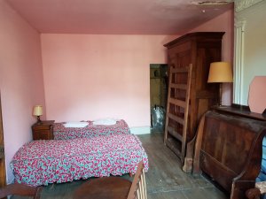 Chambre #3 vue placard